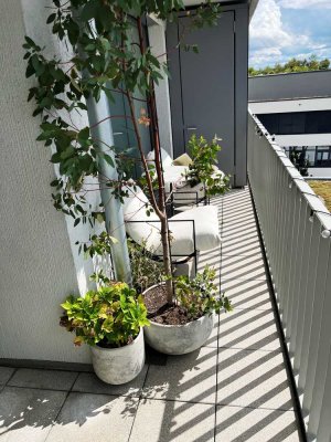 Sehr schöne, helle 3-Zimmer-Wohnung mit gehobener Innenausstattung mit Einbauküche in Ludwigsburg