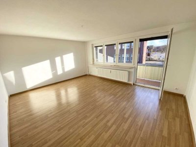 Hübsche 4-Zi.-Wohnung mit Süd-Balkon in Lauflage zur Fa. KAESER