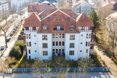 Großzügiges Wohnen in Jugendstilvilla unweit des Großen Gartens!