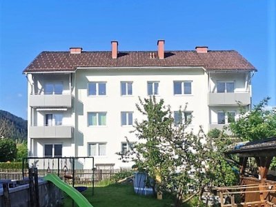 Helle 2-Zimmer ETW mit Carport und Garten