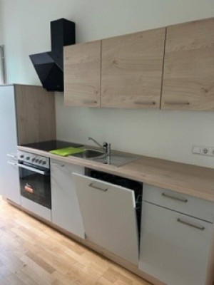 Super zentral, UNINÄHE: Kleine aber feine 1 Zimmerwohnung, neuwertig, modern mit kleinem Garten