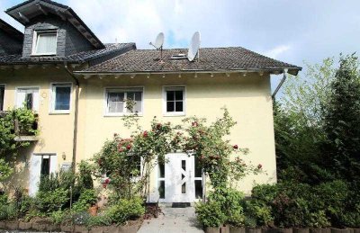 Mehrfamilienhaus 4 Wohnungen 318 m² 3 Balkone Terrasse Abstellräume 2 PKW-Stellplätze Bad Godesberg