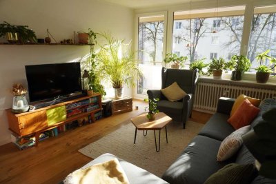 Helle renovierte 3-Zimmer-Wohnung mit Südbalkon, 6 Gehminuten zur U2 (provisionsfrei)