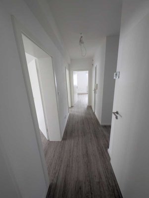 #Von  Privat# 1100 € + 100€ Nebenkosten, zzgl Heizkosten - 91 m² - 3.0 Zi.