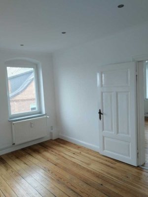 800 € - 90 m² - 3.0 Zi.