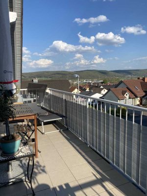 Helle 3 Zimmer DG-Wohnung - Wombach