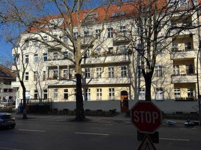 Sehr schöne 3 Zimmer-Wohnung im Altbau in Berlin-Waidmannslust auch zur eigenen Nutzung