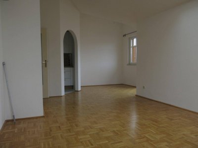Gemütliche 2 Zimmer Mietwohnung in Puch mit Balkonen und Stellplätzen