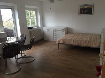 Charmante 1-Zimmer Wohnung mit Balkon im 1. OG in Stuttgart West