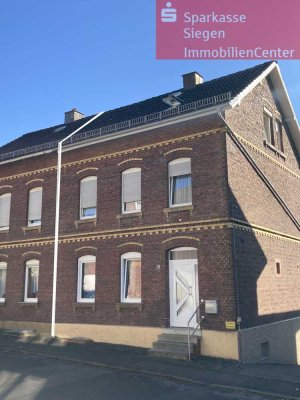 Gepflegte Doppelhaushälfte mit Garage und Garten in guter Lage von Siegen-Eiserfeld