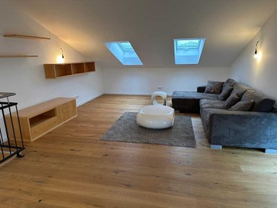 Singles und junge Paare aufgepasst! Neuwertige 2,5-Zimmer-Wohnung – modern möbliert mit Einbauküche