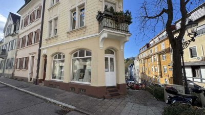 Attraktive Anlageimmobilie im denkmalgeschützten Villengebäude in Zentrumslage nahe Augustplatz