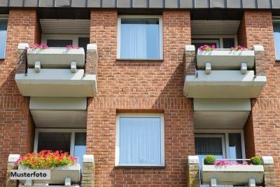 Charmantes Mehrfamilienhaus mit 4 Wohneinheiten und weitläufigem Grundbesitz
