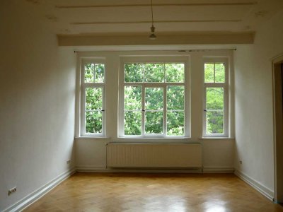 Stilvolle Altbauwohnung in Top-Lage