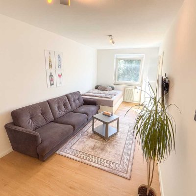 Helle 2-Zimmer Wohnung (WG geeignet)