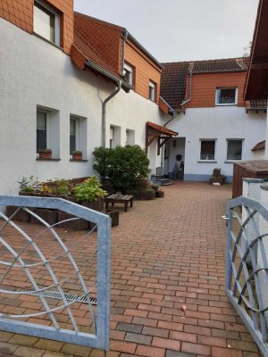 Freundliches 4-Zimmer-Haus mit Terrasse in Wegberg
