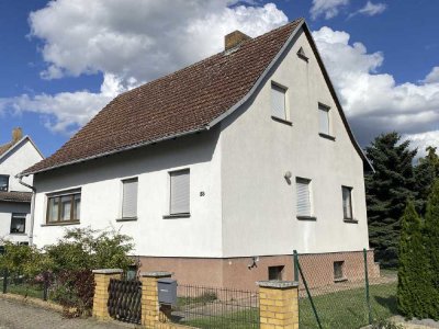 Familiendomizil mit Entfaltungspotenzial - Einfamilienhaus in 04931 Neuburxdorf