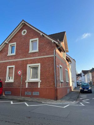 Renoviertes 6-Zimmer Einfamilienhaus in Darmstadt-Eberstadt