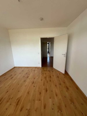 Attraktive 3  Zimmer Wohnung neben dem Rhein-Center![VAC-17315]