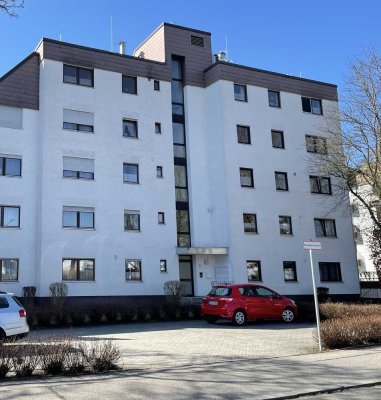 3 Zimmer mit Balkon, Aufzug & Tiefgaragenstellplatz