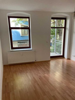 2 Zimmer Wohnung inkl. Einbauküche & Balkon