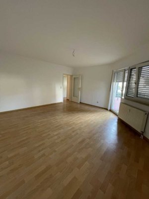 Exklusive 2-Zimmer-Wohnung mit Balkon und Einbauküche in Leimen