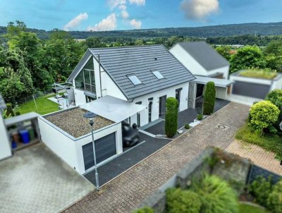 Modernes Architektenhaus mit Garten, Pool & Panoramablick