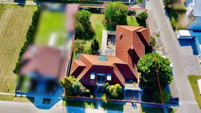 Exklusive Villa in Pama – Ehemaliges Doktorhaus mit Vielfältigen Nutzungsmöglichkeiten