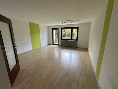 Geräumige 1-Zimmer-Wohnung mit Balkon in Backnang, 
Bewerbung unter mietwohnung.backnang@gmail.com
