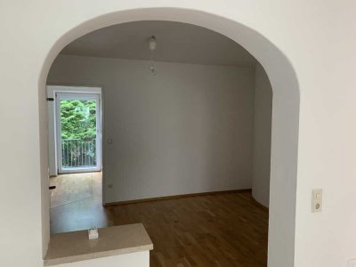 Schicke 2 Zimmer Wohnung mit Terrasse und Garten zwischen Klinikum und Altstadt