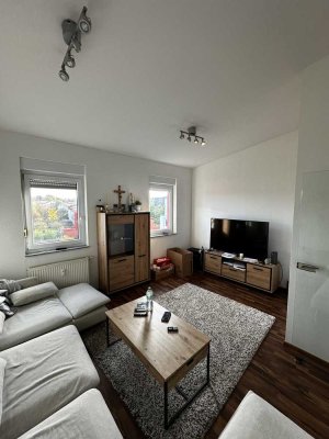 Attraktive 3-Zimmer-Maisonettewohnung mit Terrasse in Frankfurt-Preungesheim