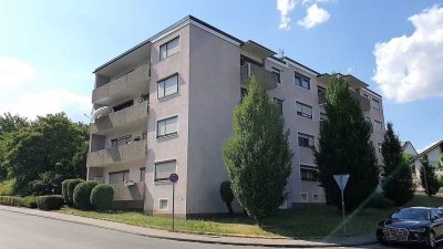 3,5-Zimmer-Wohnung mit Penthouse-Feeling, zwei Balkonen, Aufzug und TG-Stellplatz
