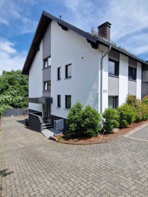 Wunderschöne Sonnige ca. 100qm, 3-Zi. Penthouse Wohnung + 60qm Dachterrasse & 12qm Balkon