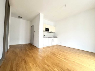Schöne Wohnung sucht Mieter: ideale 2-Zi.-Wohnung mit EBK und Balkon