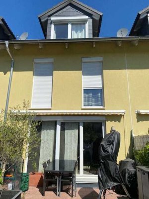 Top gepflegtes, hochwertig ausgestattetes Reihenmittelhaus inkl. Garage in zentraler Lage von Durmer