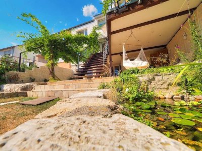 Provisionsfrei: DHH mit Pool & Garten im Mediterranem-Stil