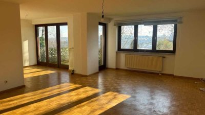 Helle 3-Zimmer-Wohnung mit Balkon, Keller und Parkplatz!