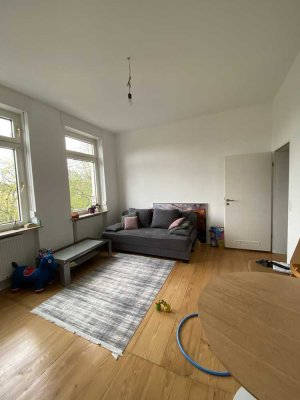 *Offenbach* Erdgeschoss 2-Zimmer-Altbauwohnung