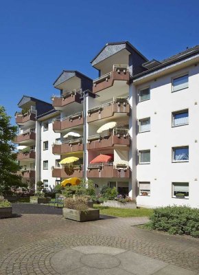 schöne zwei Zimmer Wohnung auf der Brüsseler Allee 3 mit Terrasse