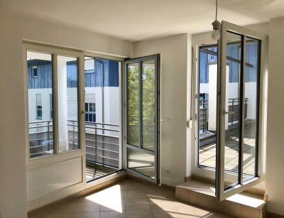 Traumhafte 3-Zimmer-Wohnung mit großer Dachterrasse und Balkon in Taufkirchen bei München