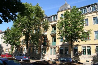 Wunderschöne, sanierte 3 RWG Altbauwohnung in ruhiger Lage - DD-Pieschen - bezugsfrei ab 01.08.2025