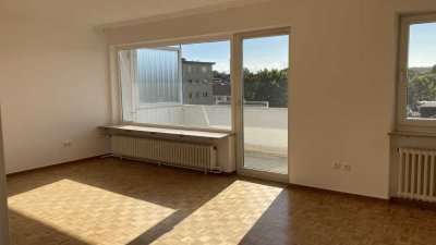 ++ Helle 3-Zimmer-Wohnung mit Balkon im 3. OG ++
