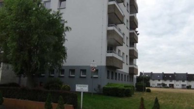2-Zimmer-Wohnung mit geräumiger  Loggia und großer Wohnküche  in Obertshausen