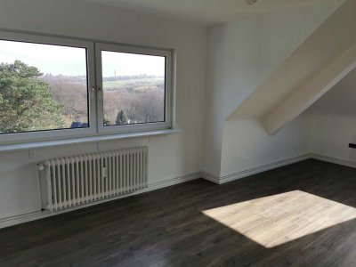 Helle 2-Zimmer Dachgeschosswohnung in Remscheid-Lüttringhausen