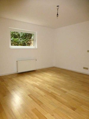 Freundliche 3-Zimmer-Souterrainwohnung in Köln-Hahnwald
