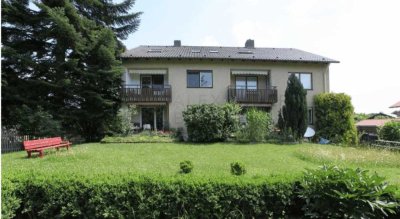 Zum Kauf: 2 Wohneinheiten in einem Haus - ruhige Balkonwohnung 1.OG +Dachgeschosswohnung