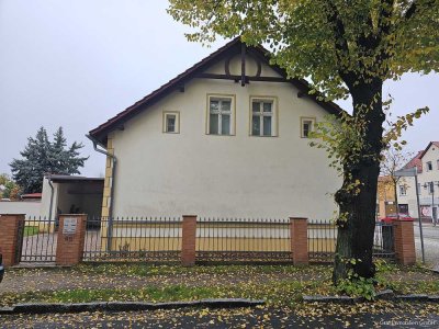 Einfamilienhaus inkl. Nebengebäude ca. 180 m² Wohnfläche auf 720 qm Grundstück VB Alleinauftrag