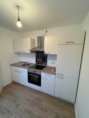 Erstbezug nach Komplettrenovierung - 1-Zimmer Wohnung inkl. Einbauküche und Stellplatz