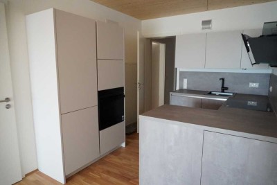 Schöne 3-Zimmer Wohnung mit Balkon in Pentling