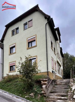 Dachgeschoss-Highlight auf ca. 78 m² mit Tageslichtbad und Einbauküche – 91757 Treuchtlingen